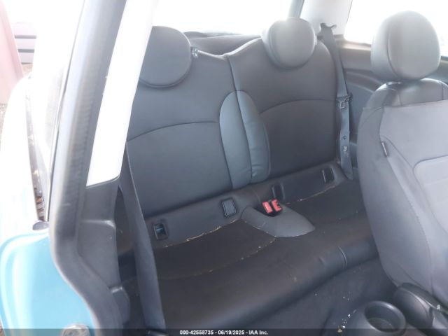 2008 MINI COOPER WMWMF33538TU66389 Photo 7