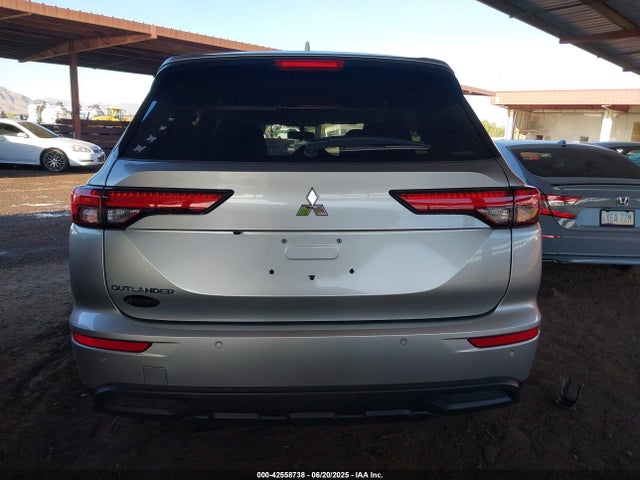 JA4J4UA82RZ062670 Mitsubishi Outlander