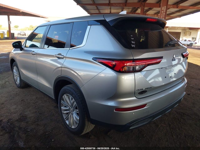 JA4J4UA82RZ062670 Mitsubishi Outlander