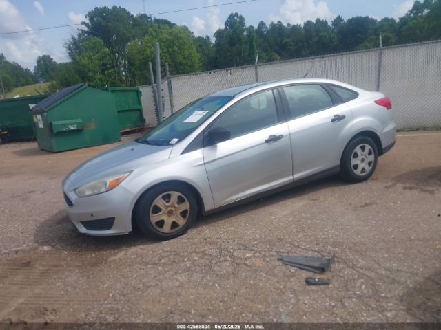 1FADP3E25GL306862 Ford 2016