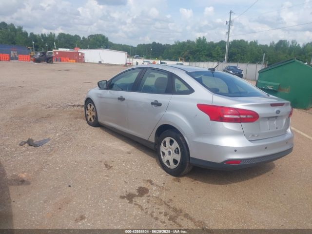 1FADP3E25GL306862 Ford 2016
