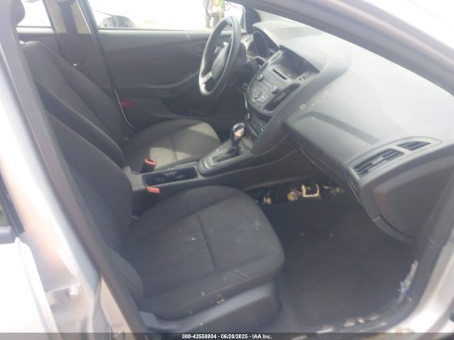 1FADP3E25GL306862 Ford 2016