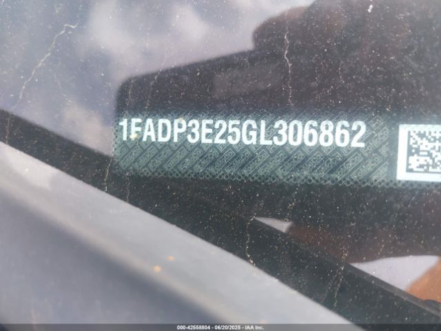 1FADP3E25GL306862 Ford 2016