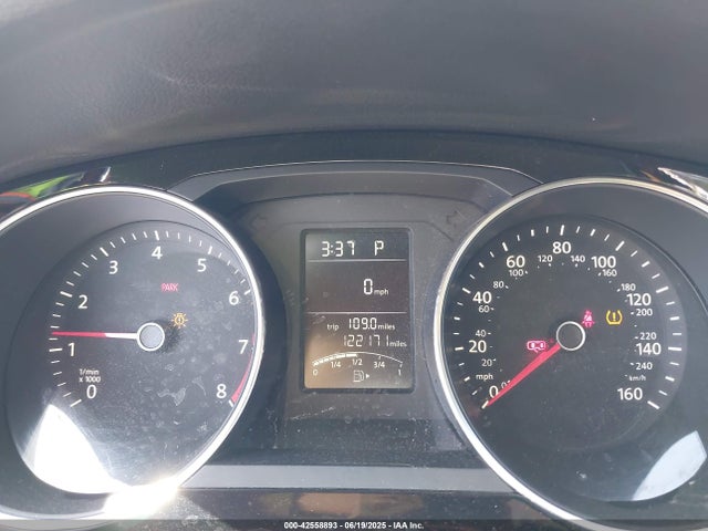 3VWL17AJ8FM302598 Volkswagen Jetta