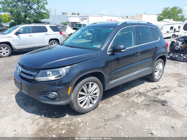 WVGBV7AX2FW550641 Volkswagen 2015