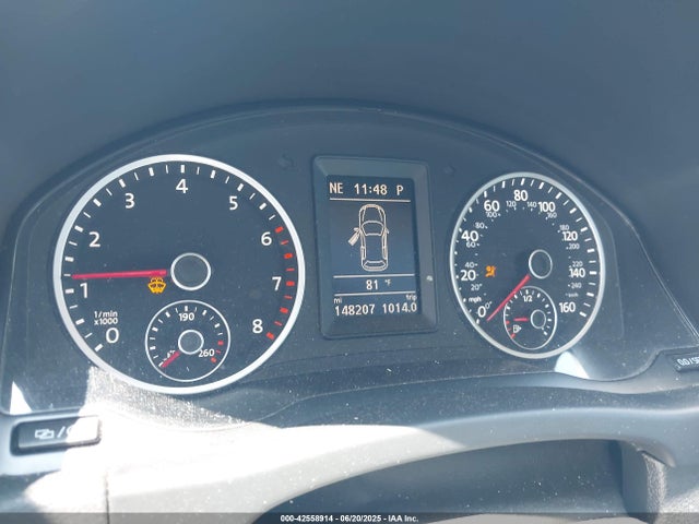 WVGBV7AX2FW550641 Volkswagen 2015