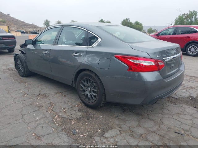 1N4AL3AP2GC226838 Nissan 2016