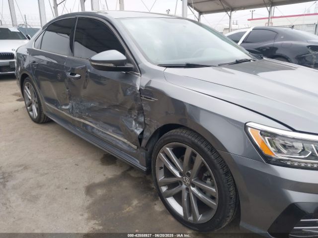 2017 VOLKSWAGEN PASSAT 1VWDT7A32HC063344 Photo 5