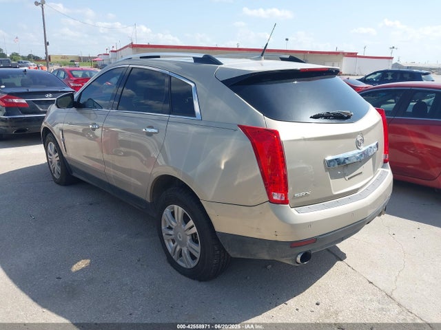 2011 CADILLAC SRX 3GYFNAEY1BS618689 Photo 2
