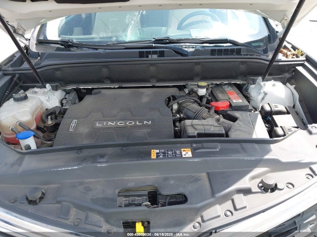 Lincoln 2016 2016 2LMTJ8LR5GBL40076 Image 10