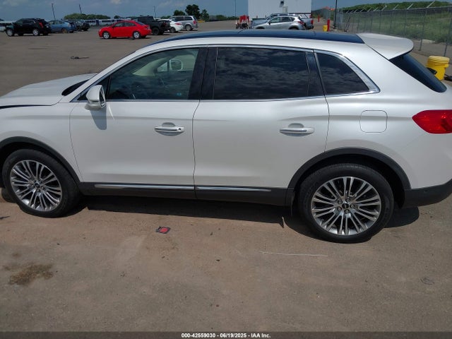 Lincoln 2016 2016 2LMTJ8LR5GBL40076 Image 14