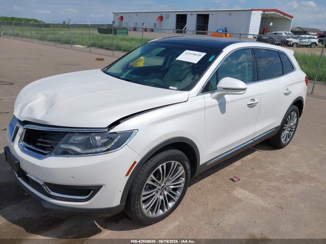 Lincoln 2016 2016 2LMTJ8LR5GBL40076 Image 2