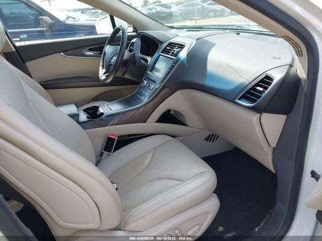 Lincoln 2016 2016 2LMTJ8LR5GBL40076 Image 5