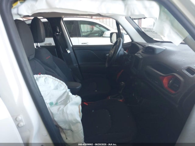 ZACNJBC14LPL76425 Jeep Renegade