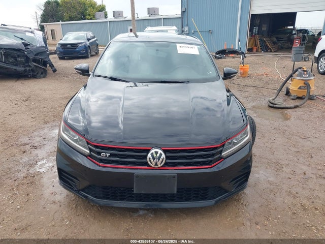1VWJM7A34JC033977 Volkswagen 2018
