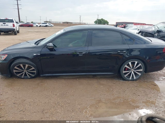 1VWJM7A34JC033977 Volkswagen 2018
