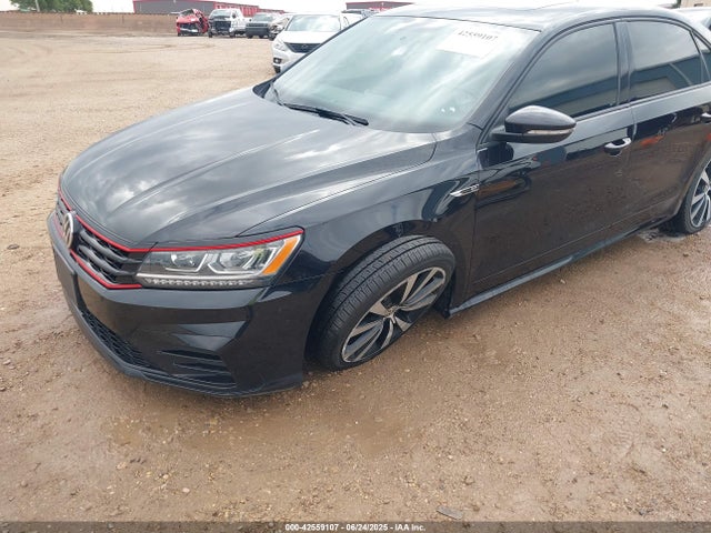 1VWJM7A34JC033977 Volkswagen 2018