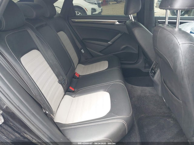 1VWJM7A34JC033977 Volkswagen 2018