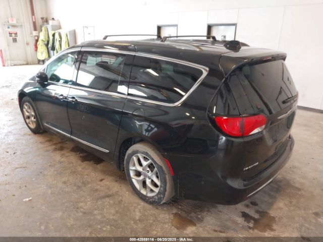 2018 CHRYSLER PACIFICA 2C4RC1EG2JR197741 Photo 2