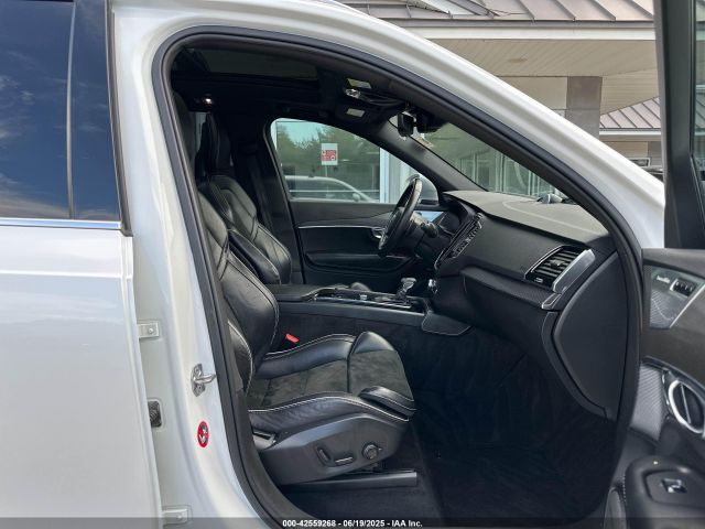2018 VOLVO XC90 YV4A22PMXJ1205174 Photo 4