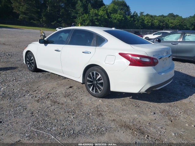 1N4AL3AP0JC211276 Nissan 2018