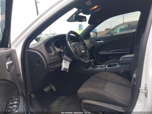 2C3CDXHG8KH673732 Dodge 2019