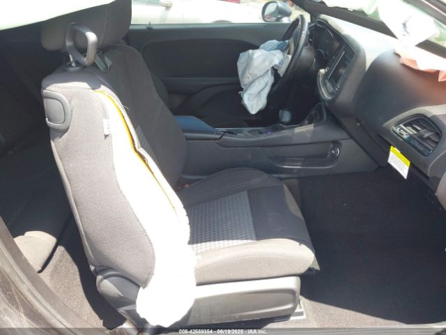 2021 DODGE CHALLENGER 2C3CDZAG8MH556015 Photo 4