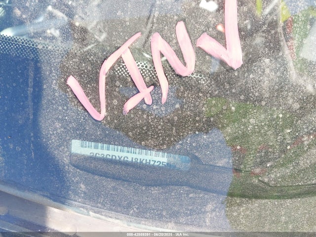 2C3CDXGJ8KH725972 Dodge 2019