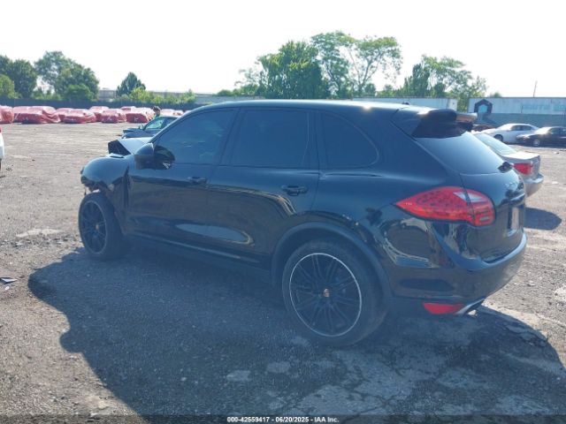 2013 PORSCHE CAYENNE WP1AA2A21DLA02081 Photo 2