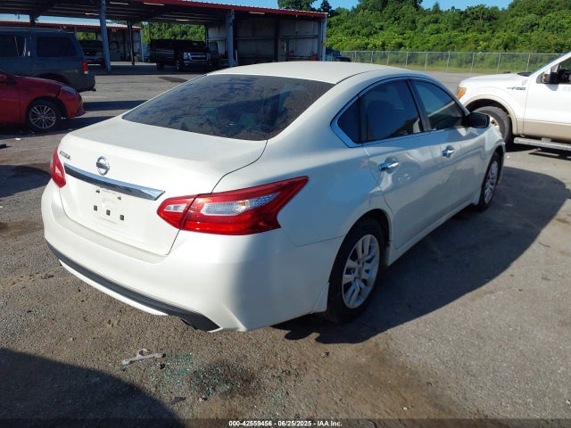 1N4AL3AP8GC253977 Nissan 2016