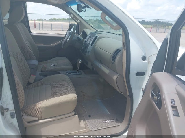 1N6AD0CU5FN731636 Nissan 2015