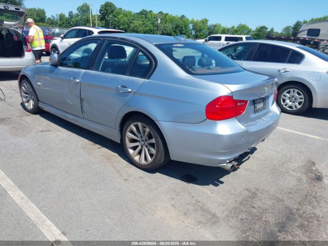2011 BMW 328I WBAPK7C57BA971290 Photo 2