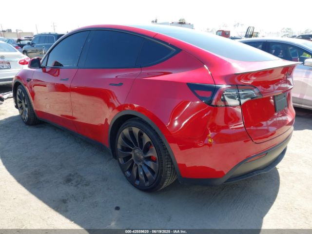 2023 TESLA MODEL Y 7SAYGDEF9PF864188 Photo 2