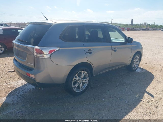 Mitsubishi mivec 2014 JA4AD3A3XEZ019235 Image 4