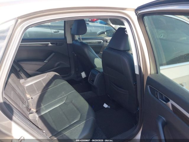 1VWBT7A37GC029339 Volkswagen Passat