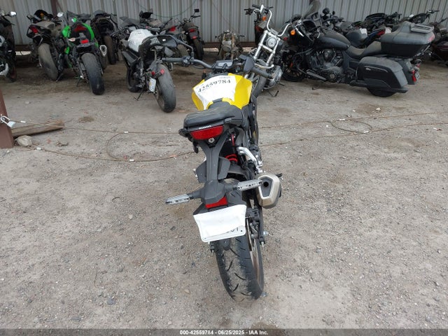MLHNC5554R5400820 Honda Nc55e-1100001