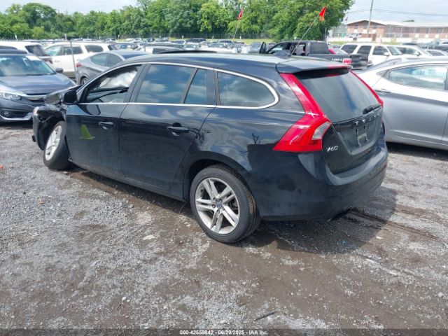 2015 VOLVO V60 YV140MEK9F1257254 Photo 2