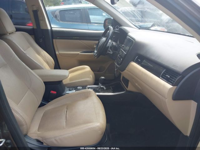 2017 MITSUBISHI OUTLANDER JA4JZ4AXXHZ056963 Photo 4