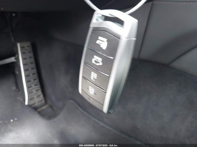 KMHGN4JB5JU223891 Genesis G80