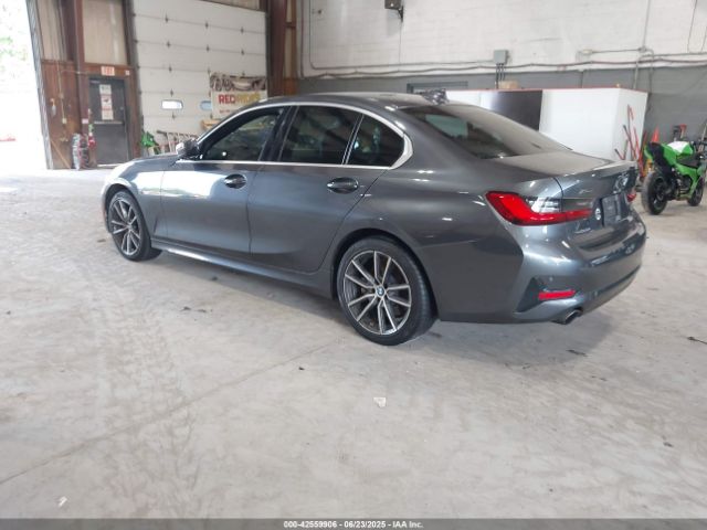 2021 BMW 330I 3MW5R7J0XM8B65209 Photo 2