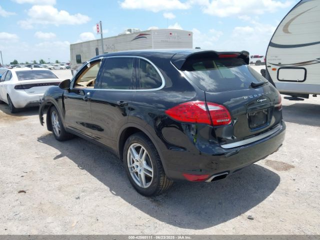 2013 PORSCHE CAYENNE WP1AA2A23DLA13020 Photo 2