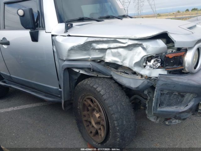 2007 TOYOTA FJ CRUISER JTEBU11F870041827 Photo 5