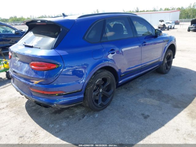 2022 BENTLEY BENTAYGA SJAAM2ZV7NC011118 Photo 3