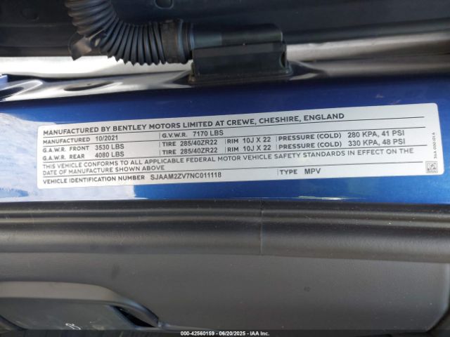 2022 BENTLEY BENTAYGA SJAAM2ZV7NC011118 Photo 8