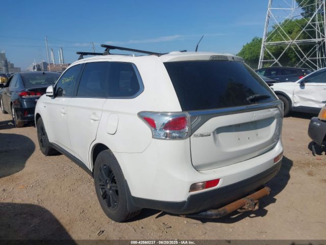 2014 MITSUBISHI OUTLANDER JA4JZ4AXXEZ008763 Photo 2
