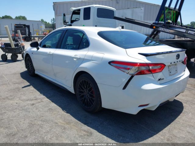 2019 TOYOTA CAMRY 4T1B11HK3KU200265 Photo 2