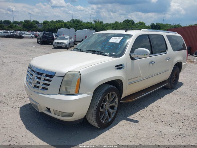 2009 Cadillac Escalade Esv Standard მანქანა იყიდება აუქციონზე, vin: 1GYFC16299R126098, აუქციონის ნომერი: 42560299