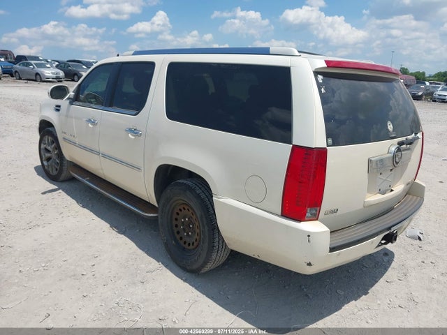 2009 Cadillac Escalade Esv Standard მანქანა იყიდება აუქციონზე, vin: 1GYFC16299R126098, აუქციონის ნომერი: 42560299