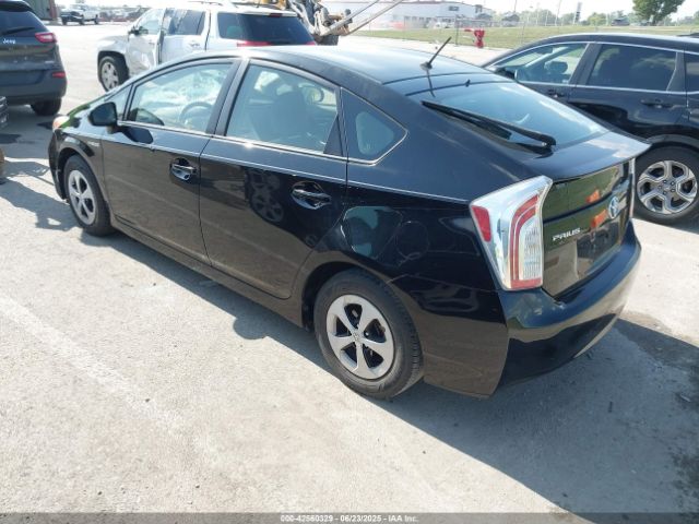 2014 TOYOTA PRIUS JTDKN3DU5E0379495 Photo 2