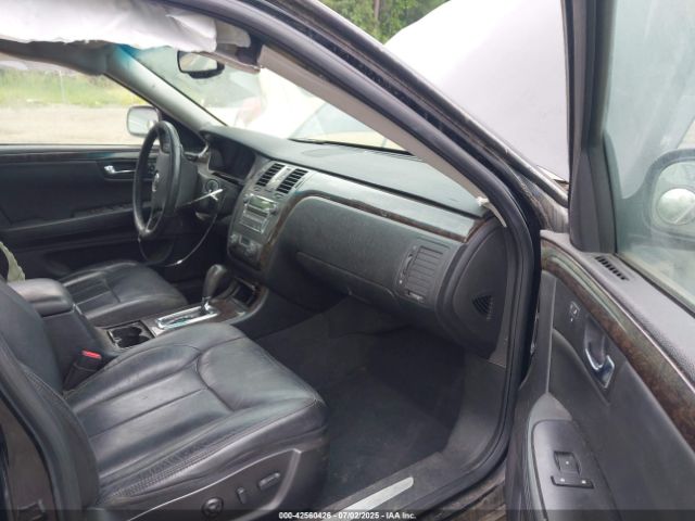2011 CADILLAC DTS 1G6KA5E67BU120196 Photo 4